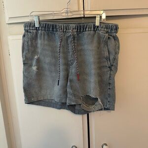 Tommy Hilfiger shorts- 5 in inseam